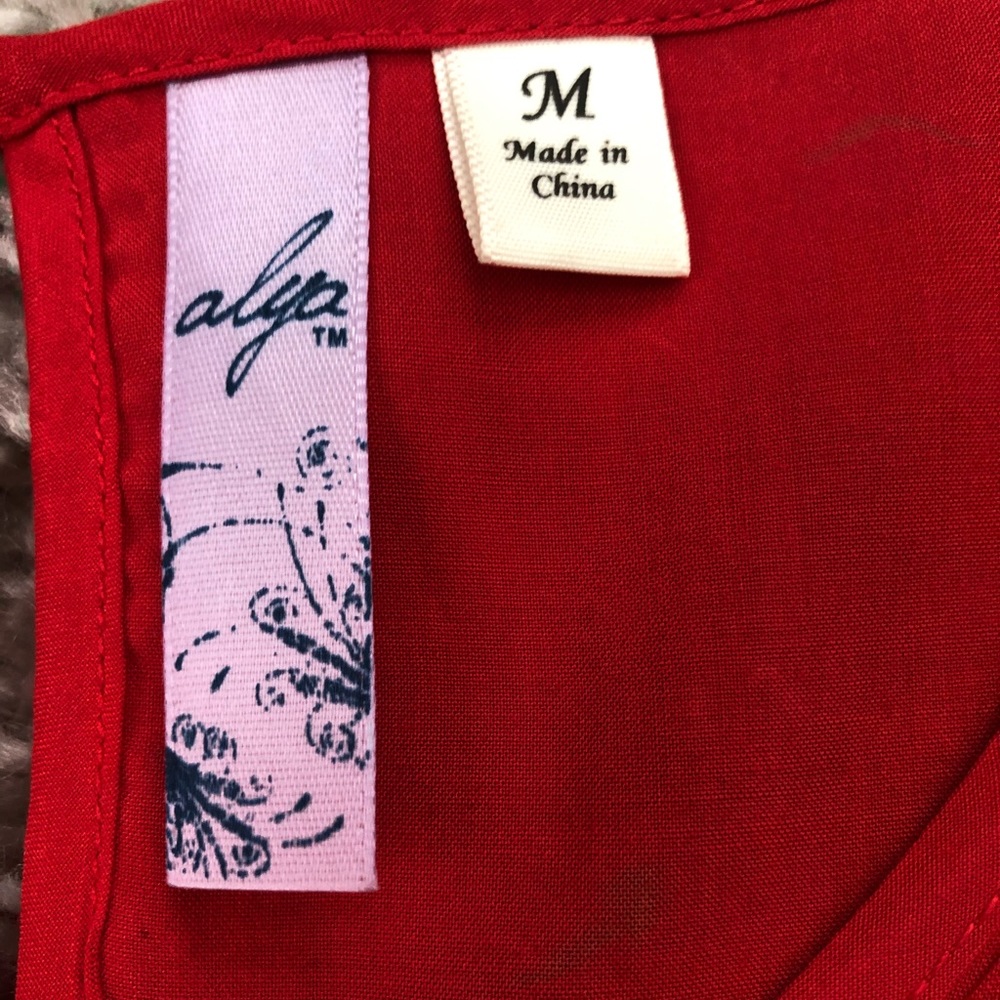 Red tank blouse - Picture 3 of 3